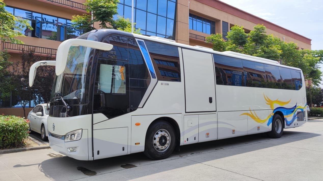 Bus-based CT Vehicle — Portfolio photograph