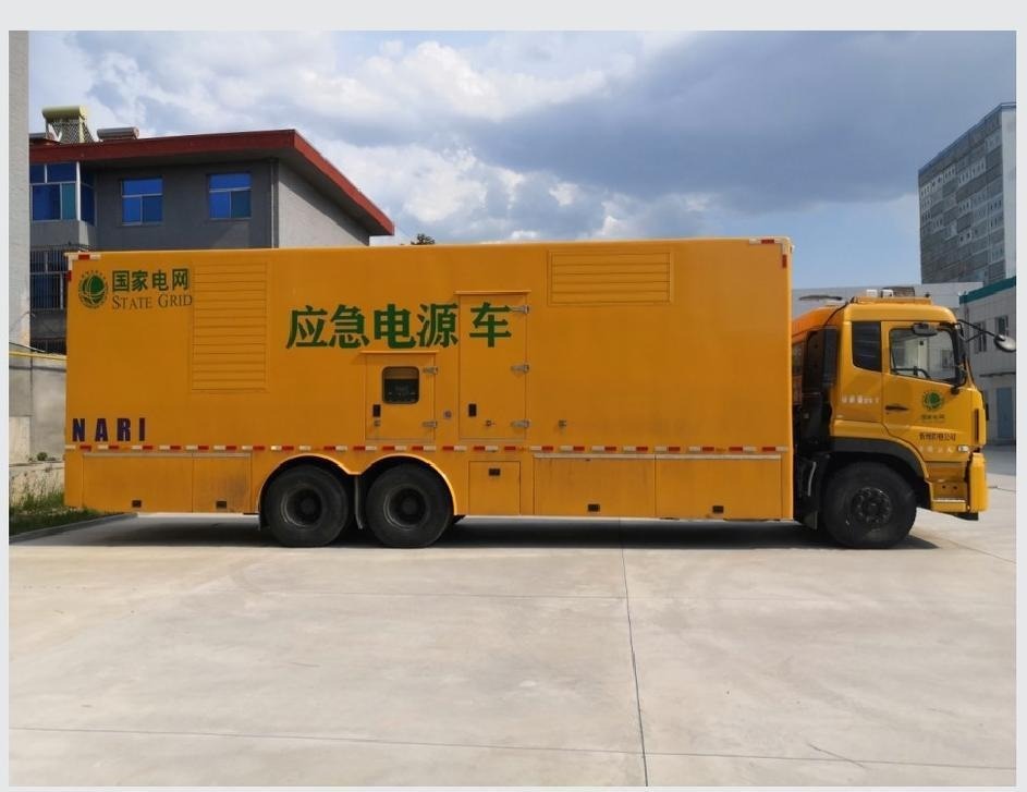 Flywheel Energy Storage Vehicle — Portfolio photograph