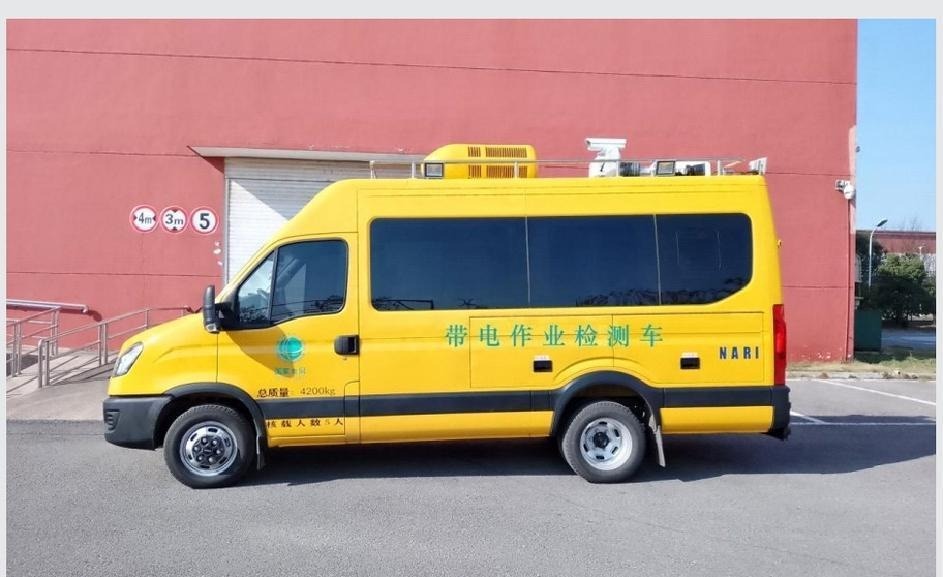 Live-line Equipment Test Vehicle — Portfolio photograph