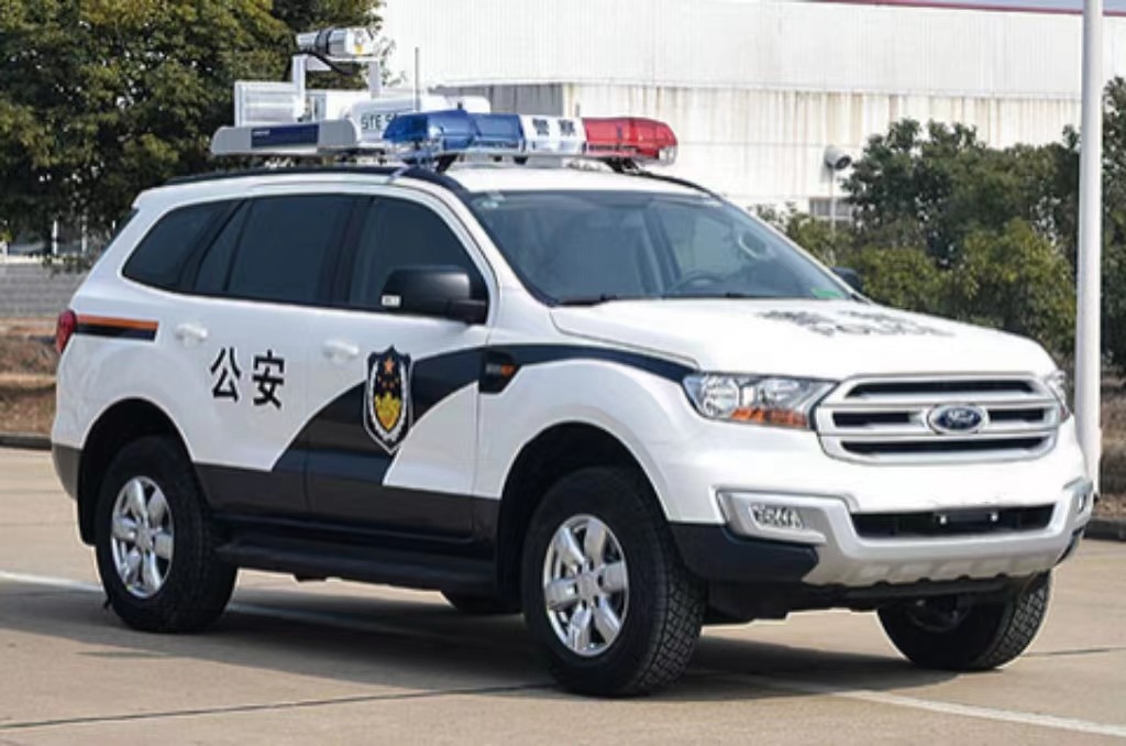Off-road Communications Vehicle — Portfolio reference; final configuration varies by project