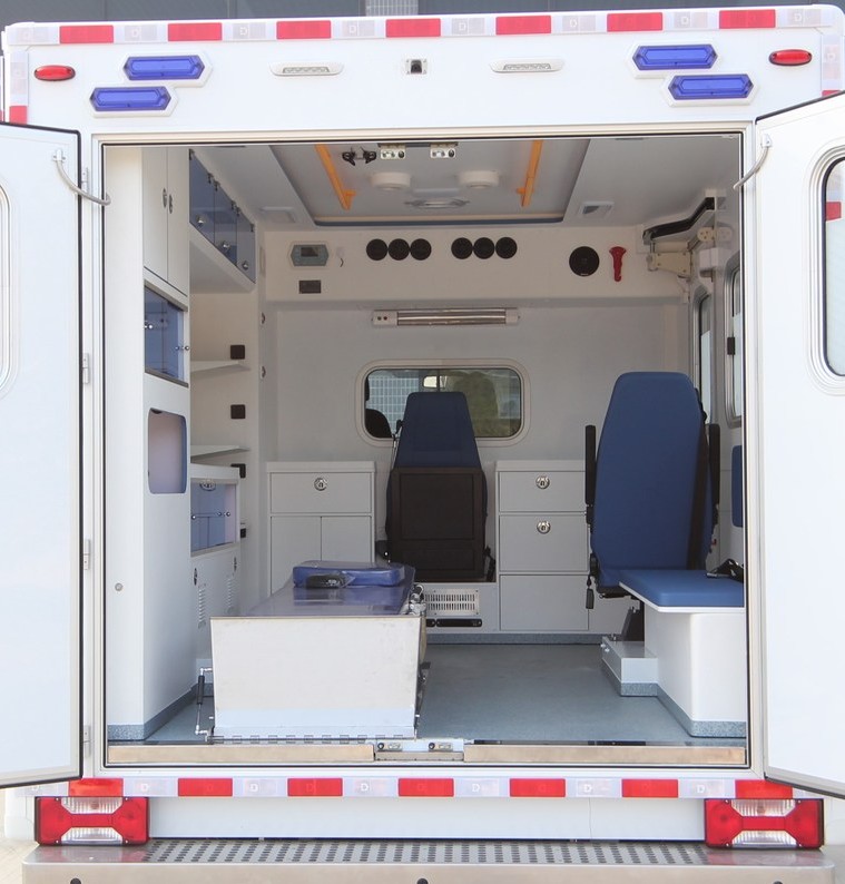 IVECO 2WD Box Ambulance: vehicle, equipment or layout reference from the product series.